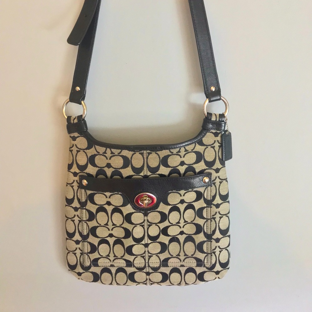 Coach Penelope Crossbody EUC